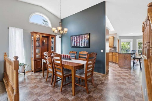 145 Straddock Crescent Sw, Calgary, AB 