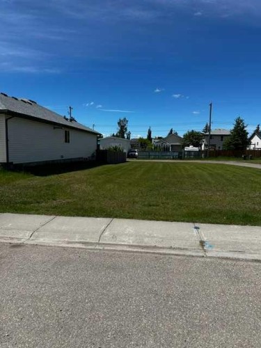 344 Parkview Estates, Strathmore, AB 