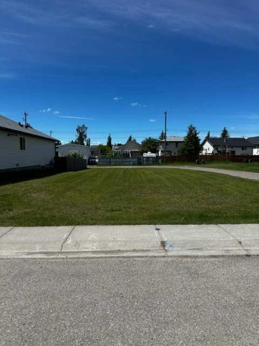 344 Parkview Estates, Strathmore, AB 