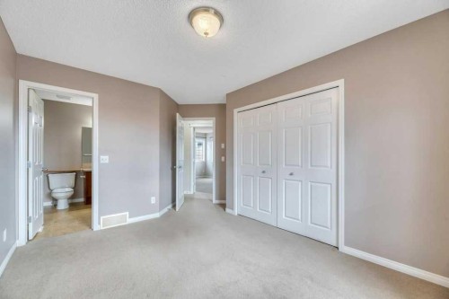 126 Covebrook Place Ne, Calgary, AB 