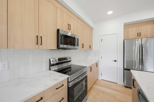 154 Belvedere Crescent Se, Calgary, AB 