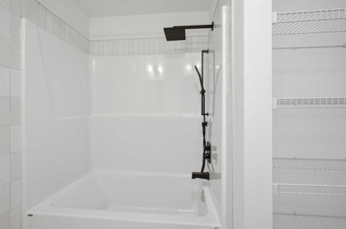 154 Belvedere Crescent Se, Calgary, AB 