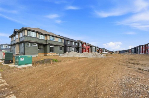 154 Belvedere Crescent Se, Calgary, AB 