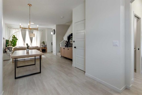 30 Creekside Manor Sw, Calgary, AB - Indoor