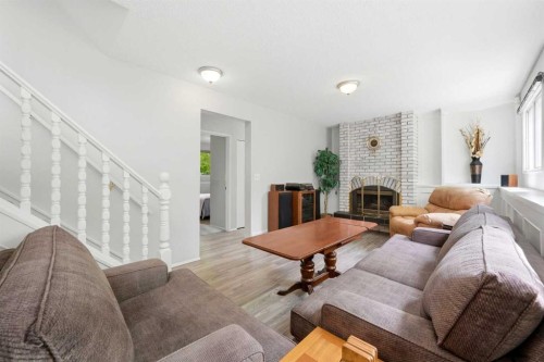 442 Queensland Place Se, Calgary, AB 