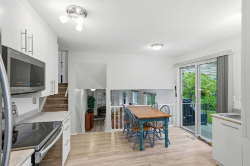 442 Queensland Place Se, Calgary, AB 
