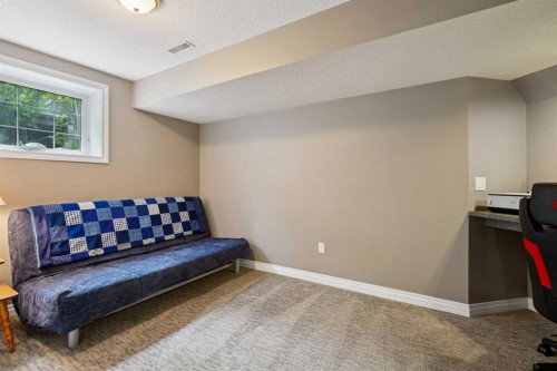 8816 48 Avenue, Calgary, AB 