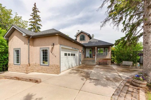 8816 48 Avenue, Calgary, AB 