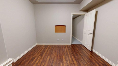 4-7001 52 Street, Lacombe, AB - Indoor Photo Showing Other Room