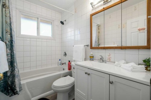 1527 46 Street Se, Calgary, AB 
