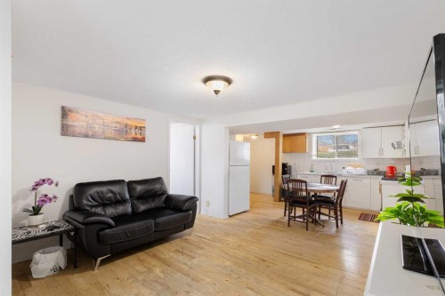 1527 46 Street Se, Calgary, AB 
