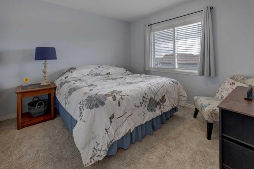 66 Heritage Boulevard, Cochrane, AB 