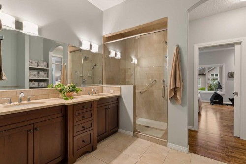 229 Elgin Estates Park Se, Calgary, AB 