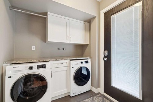 228 Brookgreen Drive Sw, Calgary, AB 