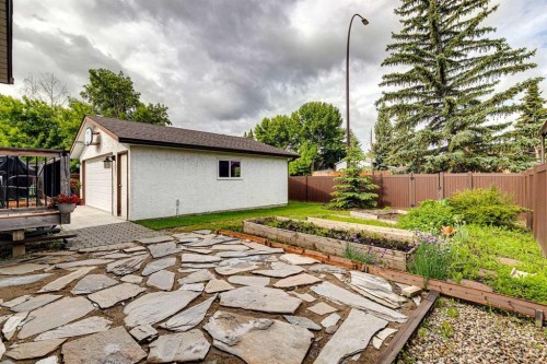 228 Brookgreen Drive Sw, Calgary, AB 