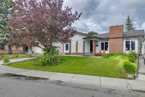 228 Brookgreen Drive Sw, Calgary, AB 