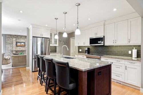 228 Brookgreen Drive Sw, Calgary, AB 