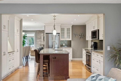 228 Brookgreen Drive Sw, Calgary, AB 