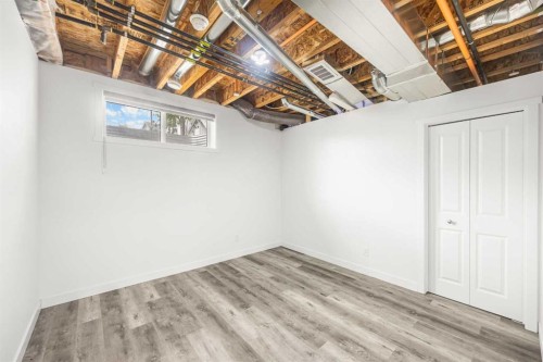 289 Lucas Avenue Nw, Calgary, AB - Indoor