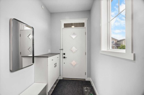 289 Lucas Avenue Nw, Calgary, AB - Indoor Photo Showing Other Room