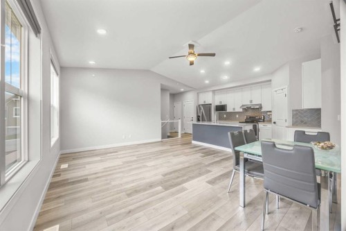 289 Lucas Avenue Nw, Calgary, AB - Indoor