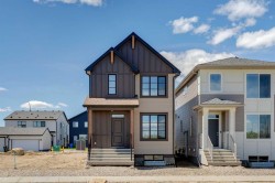 79 Hotchkiss Way SECalgary, AB T3S 0V2