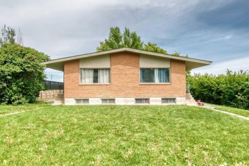 416/418 33 Avenue Ne, Calgary, AB 