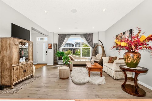 23 Lucas Boulevard Nw, Calgary, AB 