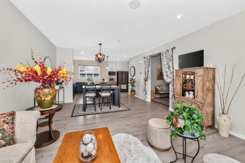23 Lucas Boulevard Nw, Calgary, AB 