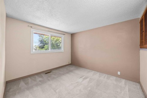 60 Ogmoor Crescent Se, Calgary, AB 