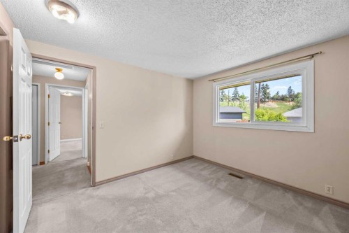 60 Ogmoor Crescent Se, Calgary, AB 