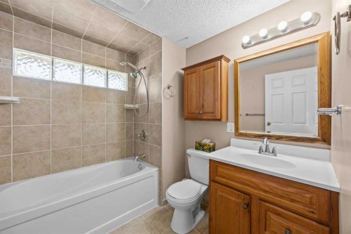 60 Ogmoor Crescent Se, Calgary, AB 