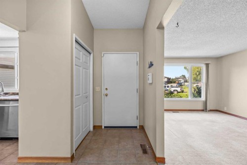 60 Ogmoor Crescent Se, Calgary, AB 