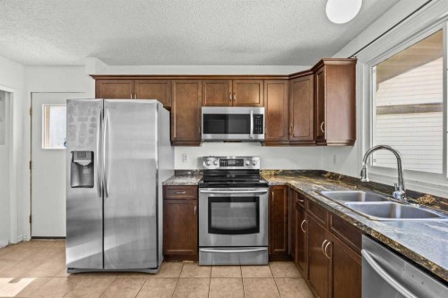 60 Ogmoor Crescent Se, Calgary, AB 