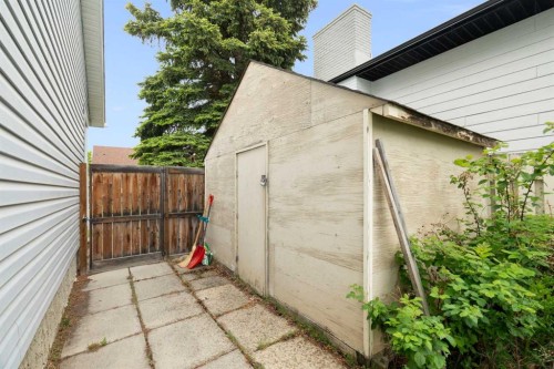 259 Woodside Circle Sw, Calgary, AB 