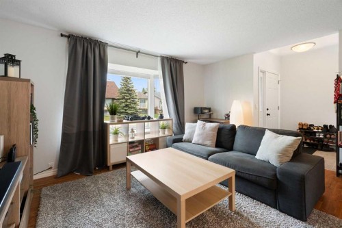 259 Woodside Circle Sw, Calgary, AB 