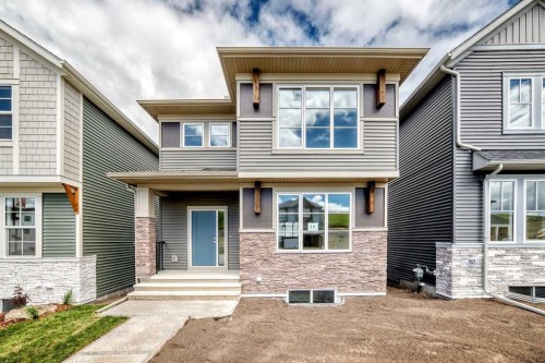 18 Tillotson Downs, Okotoks, AB 
