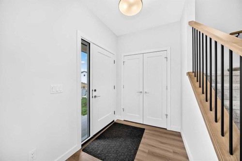 18 Tillotson Downs, Okotoks, AB 
