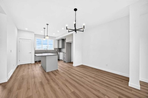18 Tillotson Downs, Okotoks, AB 