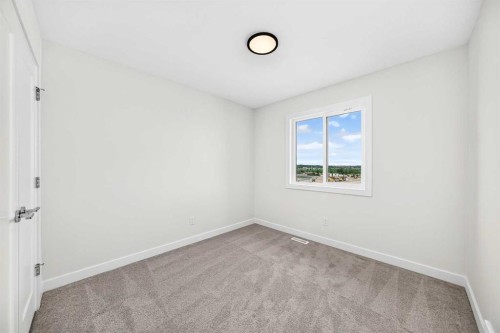 18 Tillotson Downs, Okotoks, AB 
