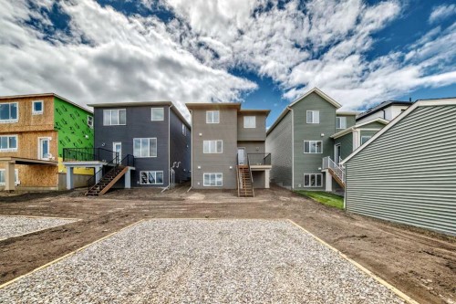 18 Tillotson Downs, Okotoks, AB 