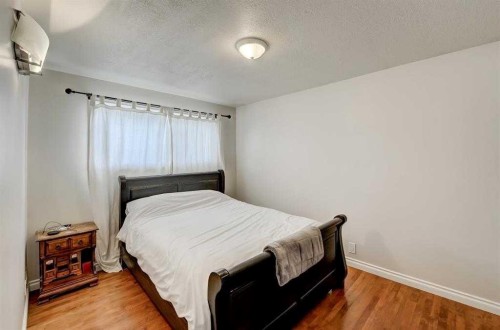 518 54 Avenue Sw, Calgary, AB 
