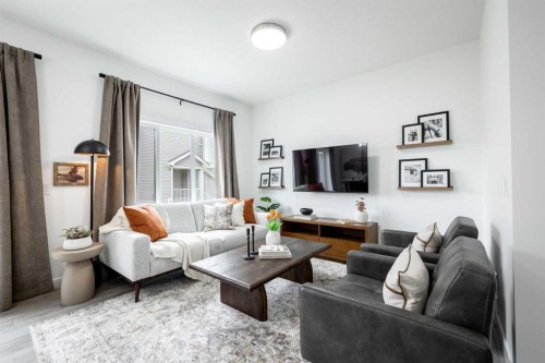 52 Heritage Manor  Cochrane, AB T4C 0L3