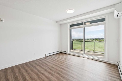 3303-3700 Seton Avenue Se, Calgary, AB - Indoor Photo Showing Other Room