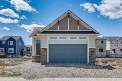 31 Hotchkiss Avenue SECalgary, AB T3S 0T5