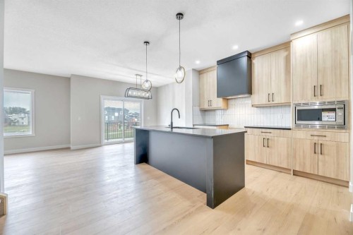 112 Lakewood Crescent, Strathmore, AB 