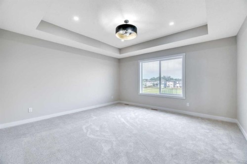 112 Lakewood Crescent, Strathmore, AB 