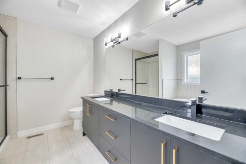 112 Lakewood Crescent, Strathmore, AB 
