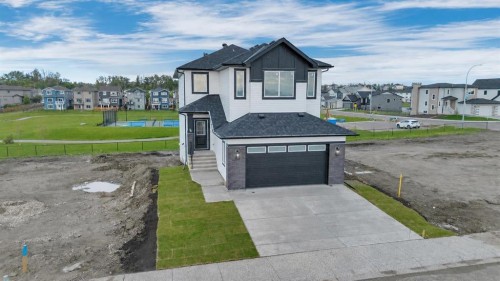 112 Lakewood Crescent, Strathmore, AB 