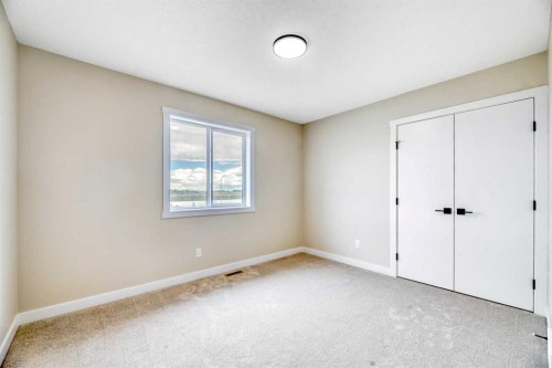 112 Lakewood Crescent, Strathmore, AB 